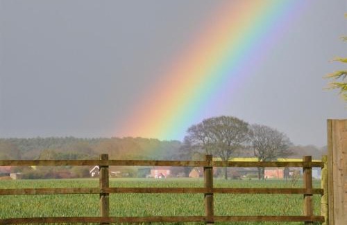 Ashmore Green Bed & Breakfast | The Hayloft at Oakwood Barn