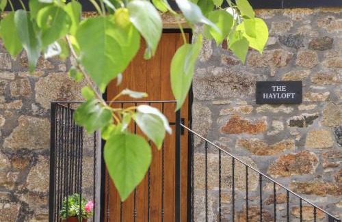 Mabe House | The Hayloft