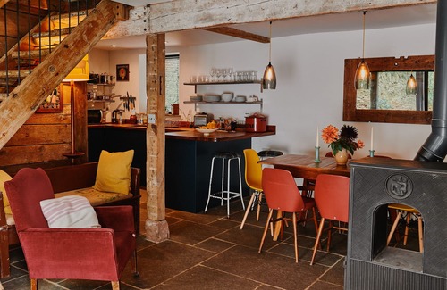 Ross-on-Wye Cottage | THE HAYLOFT, pet friendly, character holiday cottage in Ross-On-Wye