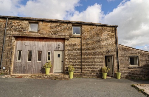 Holmfirth Cottage | THE HAYLOFT, romantic in Holme, Yorkshire