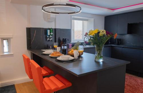 Sewerby Apartment | The Hayloft, Sewerby, Bridlington, Wi-Fi & Parking