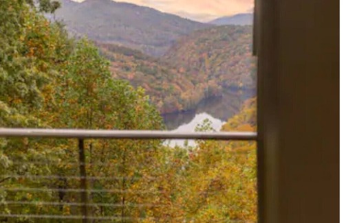 Robbinsville Cabin | THE HEAD REST at Deals Gap, Tail of the Dragon Mountain Retreat!