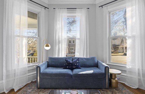 Northside District Apartment | The Headley House - Chic & Cozy space in the heart of downtown