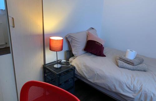 Stratford and New Town Hotel | The Heart Of Stratford.!