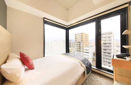 Central Kyoto Hotel | The Hedistar Hotel Kyoto Nijo Comic&Books