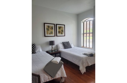 Downtown Chattanooga House | The Heinsman Guest House