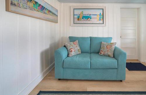 Downtown Myrtle Beach House | The Hemingway Cottage- 201 N Ocean