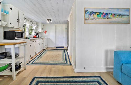 Downtown Myrtle Beach House | The Hemingway Cottage- 201 N Ocean