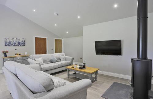Beccles House | The Hen House