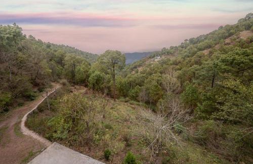 Kasauli Hotel | The Heritage Village Kasauli Operated By Splendid Hotels
