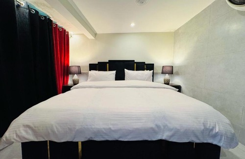 Murree House | The Hermitage Cottage-Exclusive Mountain Escape