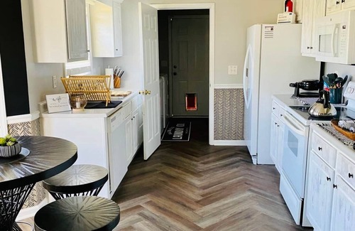 Spring Lake House | The Herringbone Blue