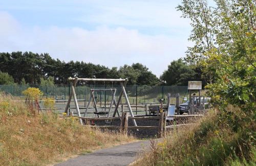 Holworth House | The Hide