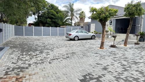 Greater Johannesburg Metropolitan Area House | The Hide in Roodepoort