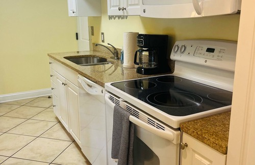 North Litchfield Beach Condo | The Hideaway at Pawleys