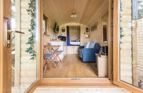 Hanham Cabin | The hideaway
