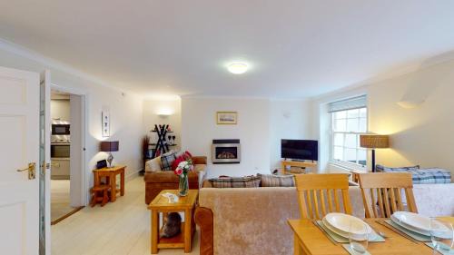 Sidmouth Apartment | The Hideaway