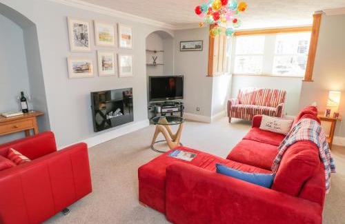 West Cliff House | The Hideaway