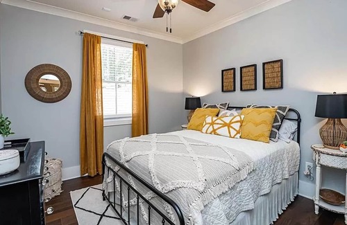 Salem House | The Hideaway on Lake Keowee