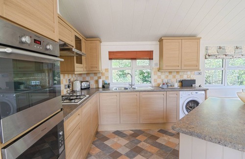 Eype Cottage | THE HIDEAWAY, pet friendly, country holiday cottage in Eype