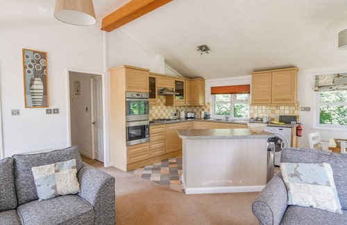 Eype Cottage | THE HIDEAWAY, pet friendly, country holiday cottage in Eype