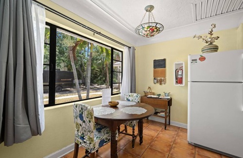 Bradenton House | The Hideaways at Point Pleasant (Palm Side)