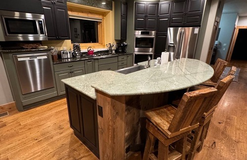 Big Sky House | The Hideout - A cozy, Ski in/Ski out home in Big Sky with Elevator