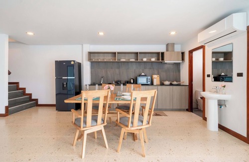 Patong Villa | The Hideout Beachfront