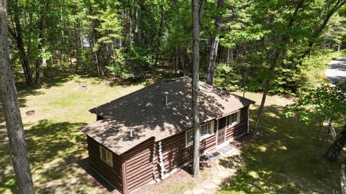 Oscoda House | The Hideout - Cute And Quiet Rustic Cabin!