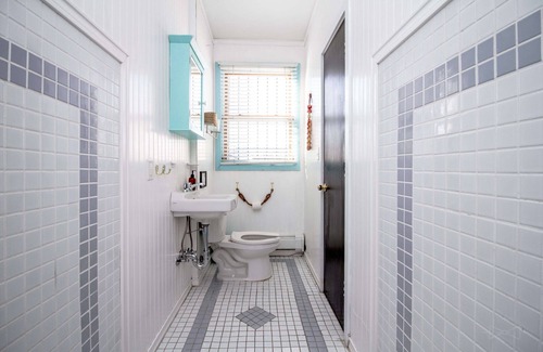 Queens Condo | The High Tide #9 One Bedroom Suite With Kitchen Hotel Room by Redawning