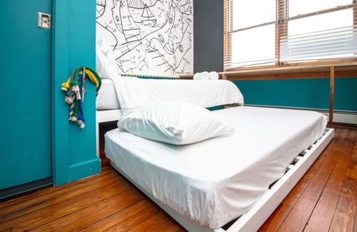 Queens Condo | The High Tide Studio #5 Studio Bedroom Hotel Room by Redawning