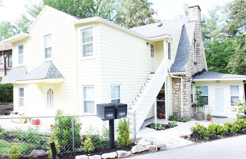 Cherokee Triangle Apartment | The Highlands Happy Place!