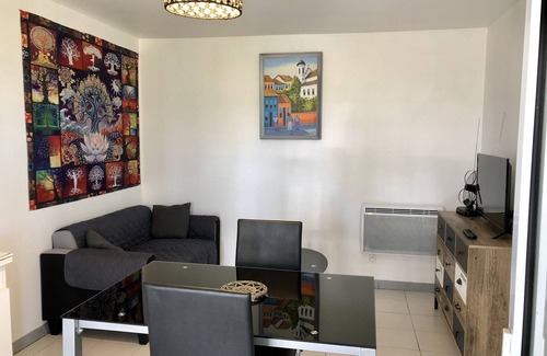 Frayssinet House | The Hill at the Chalets House T2, N4