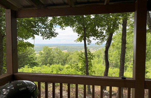 Mountain View Cabin | The Hilltop Cabins - Birdsong