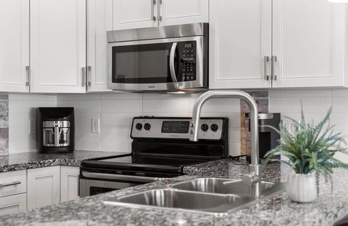 Central Okanagan Apartment | The Hilltop | West Kelowna Luxury Resort Living