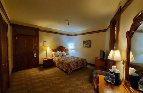 Deadwood Hotel | The Historic Bullock Hotel
