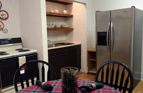 Wilmington Apartment | The historical charm of Nana's nest