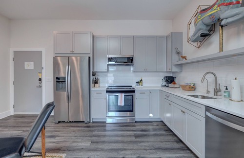 River District Apartment | The Hive 205 Sweeter