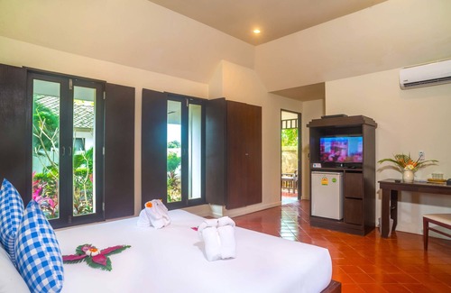 Lamai Resort | The Hive Hotel Samui