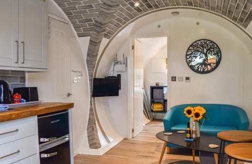 Elmsted House | The Hobbit House