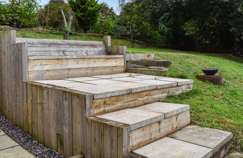 Elmsted House | The Hobbit House