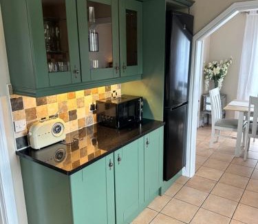 Dungannon House | The Holiday Home at 48b