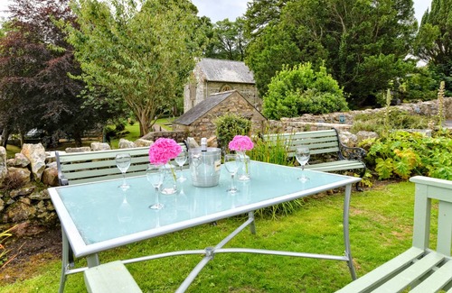 Llanbedrog Cottage | The Hollies