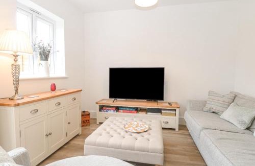 Norwich House | The Hollies