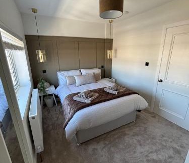 Belfast House | The Hollow