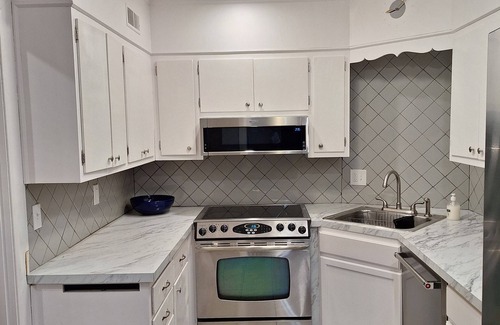 Belleville House | The Holly House. Comfort and Stylish charm. n