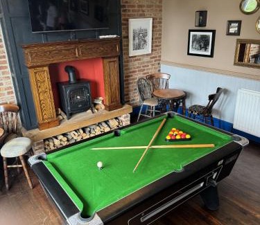 Newcastle-upon-Tyne Hotel | The Holystone Bar and Restaurant