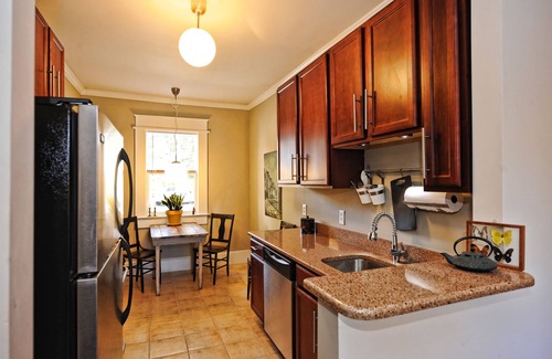 Dilworth Apartment | The Home Collection - Kirkwood Avenue