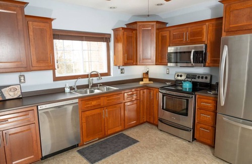 New Philadelphia House | The Homestead at Seven Oaks Estate