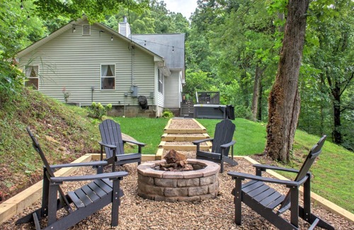 Weaverville House | The Honeybee Hideaway